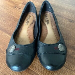 Women's Cobb Hill Flats Black 7 1/2 Wide